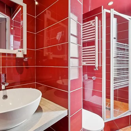 De Nesle Hotel 3*