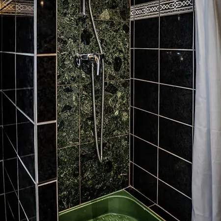 De Nesle Hotel 3*