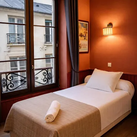 De Nesle Otel 3*