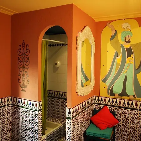 Hotel De Nesle 3*