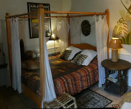 Hotel De Nesle 3*