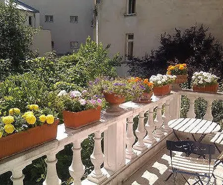 Hotel De Nesle