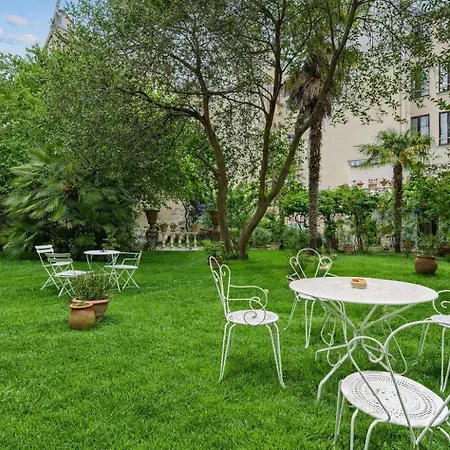 De Nesle Hotel Paris