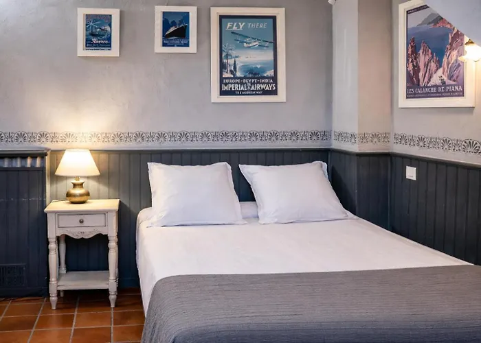 Hotel De Nesle Paris